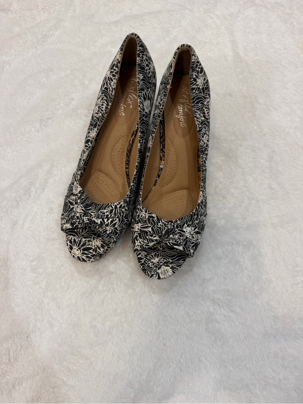 Black & White Floral Peep-Toe Wedges - Women